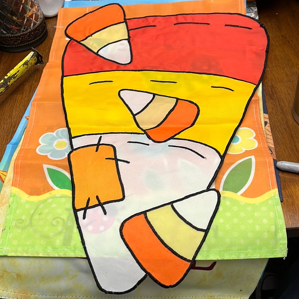 NWOT candy corn shaped embroidered Halloween small garden flag approx 13”x18.5”